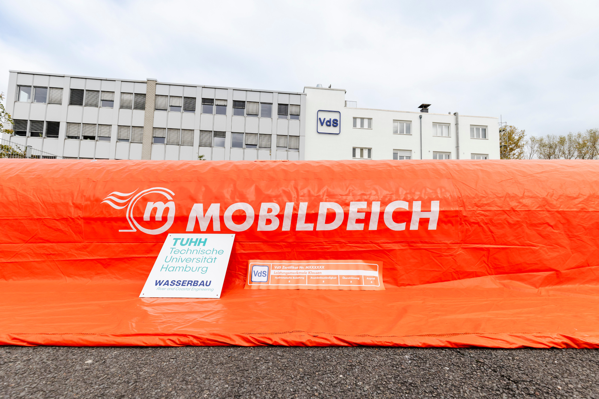 Mobildeich erhält erste VdS-Zertifizierung